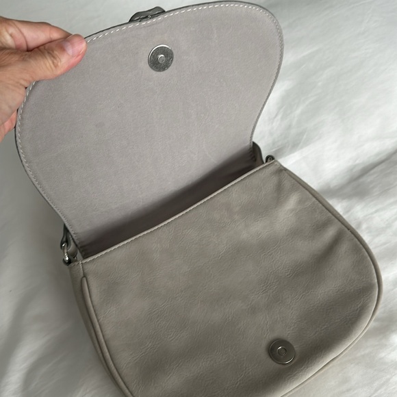 Express Brand Faux Leather Gray Colored  Purse - Picture 3 of 9